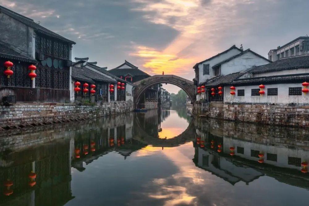 杀出重围人类分裂